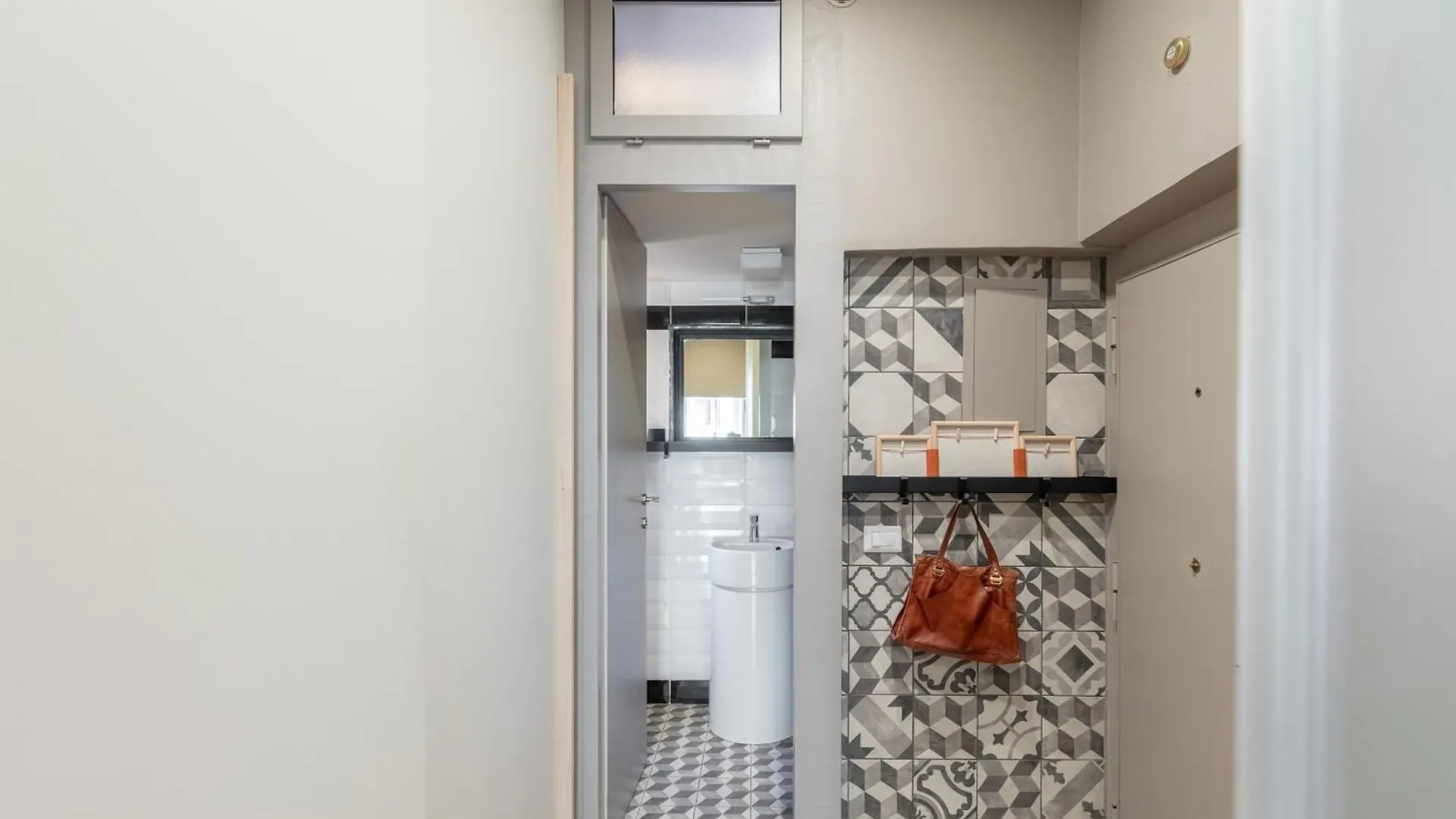 Iflat Modern & Relaxing Apartment In Trastevere Rome Italy